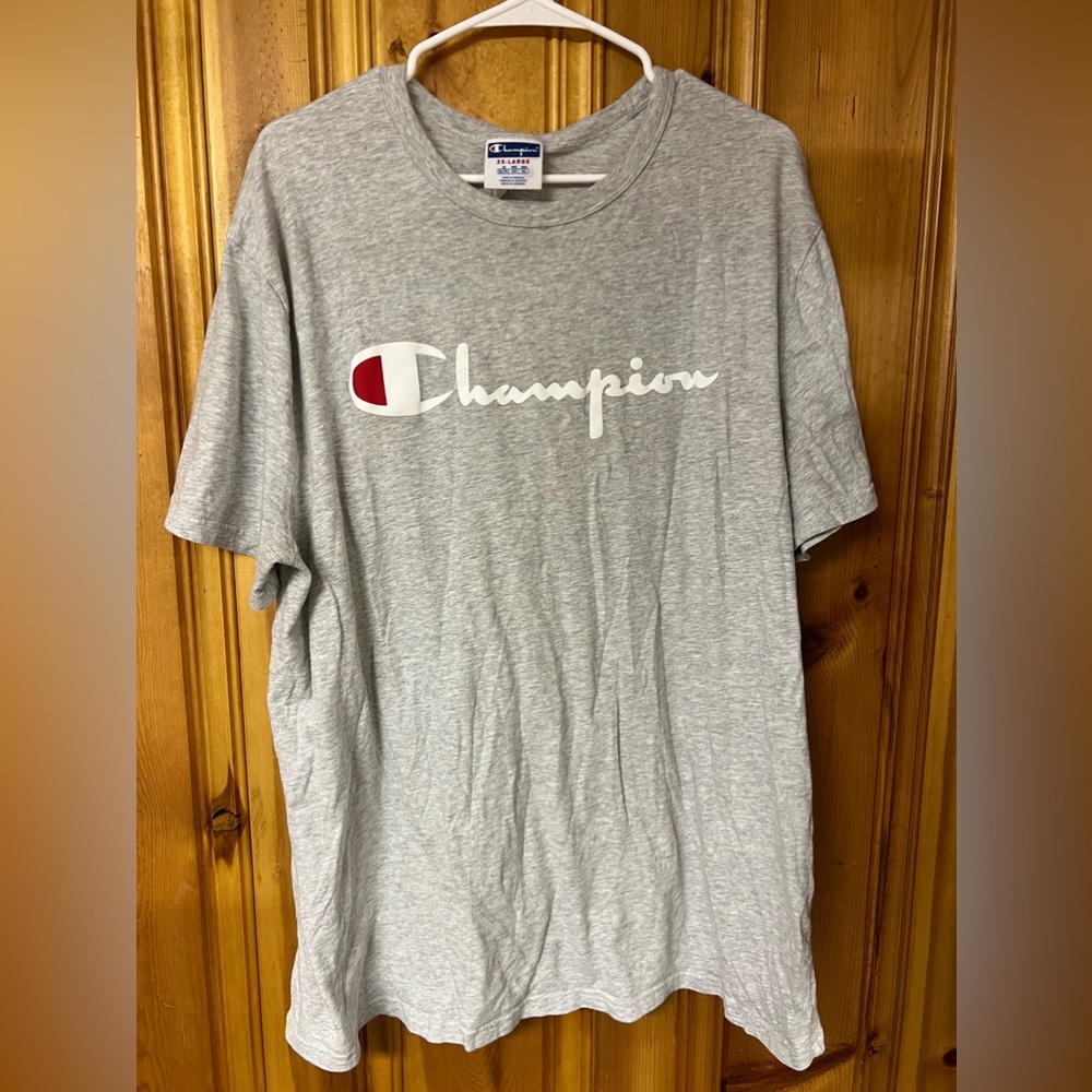 Champion T-shirt